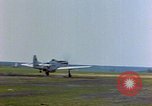 Image P-51's Mustang fighter aircraft Allemagne, 1945, de la seconde 25 séquences d'archives historiques vidéo 65675055920