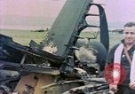 Immagine di Scatafascio American Vought FG-1D Corsair aereo Nagasaki Giappone, 1945, secondo 4 filmato di repertorio 65675055939