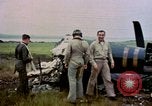 Immagine di Scatafascio American Vought FG-1D Corsair aereo Nagasaki Giappone, 1945, secondo 21 filmato di repertorio 65675055939