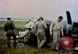 Immagine di Scatafascio American Vought FG-1D Corsair aereo Nagasaki Giappone, 1945, secondo 22 filmato di repertorio 65675055939