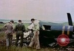 Immagine di Scatafascio American Vought FG-1D Corsair aereo Nagasaki Giappone, 1945, secondo 27 filmato di repertorio 65675055939