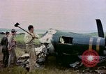 Immagine di Scatafascio American Vought FG-1D Corsair aereo Nagasaki Giappone, 1945, secondo 30 filmato di repertorio 65675055939