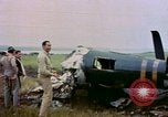 Immagine di Scatafascio American Vought FG-1D Corsair aereo Nagasaki Giappone, 1945, secondo 31 filmato di repertorio 65675055939
