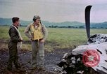 Immagine di Scatafascio American Vought FG-1D Corsair aereo Nagasaki Giappone, 1945, secondo 38 filmato di repertorio 65675055939