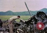 Immagine di Scatafascio American Vought FG-1D Corsair aereo Nagasaki Giappone, 1945, secondo 49 filmato di repertorio 65675055939