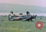 Immagine di Scatafascio American Vought FG-1D Corsair aereo Nagasaki Giappone, 1945, secondo 60 filmato di repertorio 65675055939