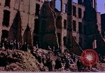 Image brigade de godet Berlin Allemagne, 1945, de la seconde 8 séquences d'archives historiques vidéo 65675055949