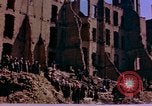 Image brigade de godet Berlin Allemagne, 1945, de la seconde 13 séquences d'archives historiques vidéo 65675055949
