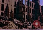 Image brigade de godet Berlin Allemagne, 1945, de la seconde 15 séquences d'archives historiques vidéo 65675055949