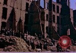 Image brigade de godet Berlin Allemagne, 1945, de la seconde 16 séquences d'archives historiques vidéo 65675055949