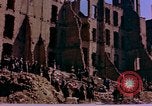 Image brigade de godet Berlin Allemagne, 1945, de la seconde 17 séquences d'archives historiques vidéo 65675055949