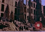Image brigade de godet Berlin Allemagne, 1945, de la seconde 31 séquences d'archives historiques vidéo 65675055949