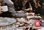 Standbild Sieg in Europa Tag Feier Deutschland, 1945, aus Sekunde 22 historischem Filmmaterial Videoclip 65675055961