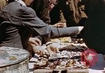 Standbild Sieg in Europa Tag Feier Deutschland, 1945, aus Sekunde 23 historischem Filmmaterial Videoclip 65675055961