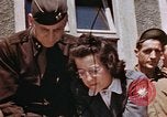Standbild Sieg in Europa Tag Feier Deutschland, 1945, aus Sekunde 38 historischem Filmmaterial Videoclip 65675055961