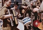 Image Célébration du Jour de la Victoire en Europe Allemagne, 1945, de la seconde 12 séquences d'archives historiques vidéo 65675055962