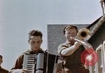 Image Célébration du Jour de la Victoire en Europe Allemagne, 1945, de la seconde 22 séquences d'archives historiques vidéo 65675055962