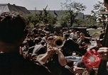Image Célébration du Jour de la Victoire en Europe Allemagne, 1945, de la seconde 39 séquences d'archives historiques vidéo 65675055962
