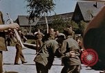 Image Célébration du Jour de la Victoire en Europe Allemagne, 1945, de la seconde 52 séquences d'archives historiques vidéo 65675055962