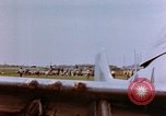 Image États-Unis aviateurs à l'aérodrome Allemagne, 1945, de la seconde 25 séquences d'archives historiques vidéo 65675055964