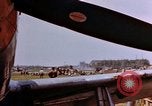 Image États-Unis aviateurs à l'aérodrome Allemagne, 1945, de la seconde 31 séquences d'archives historiques vidéo 65675055964
