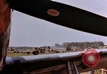 Image États-Unis aviateurs à l'aérodrome Allemagne, 1945, de la seconde 34 séquences d'archives historiques vidéo 65675055964