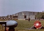 Image États-Unis aviateurs à l'aérodrome Allemagne, 1945, de la seconde 41 séquences d'archives historiques vidéo 65675055964
