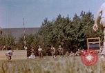 Image États-Unis aviateurs à l'aérodrome Allemagne, 1945, de la seconde 54 séquences d'archives historiques vidéo 65675055964