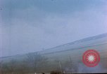 Image de bombardements attaque sur les routes Allemagne, 1945, de la seconde 11 séquences d'archives historiques vidéo 65675055965