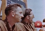 Image États-Unis aviateurs à l'aérodrome Allemagne, 1945, de la seconde 9 séquences d'archives historiques vidéo 65675055966