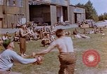 Image États-Unis aviateurs à l'aérodrome Allemagne, 1945, de la seconde 27 séquences d'archives historiques vidéo 65675055966