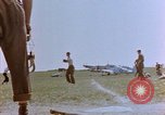 Image États-Unis aviateurs à l'aérodrome Allemagne, 1945, de la seconde 38 séquences d'archives historiques vidéo 65675055966