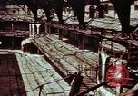 Immagine di Bomba ha danneggiato sports palace Berlino Germania, 1945, secondo 17 filmato di repertorio 65675055971