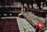 Immagine di Bomba ha danneggiato sports palace Berlino Germania, 1945, secondo 20 filmato di repertorio 65675055971