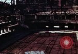 Immagine di Bomba ha danneggiato sports palace Berlino Germania, 1945, secondo 28 filmato di repertorio 65675055971