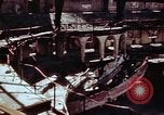 Immagine di Bomba ha danneggiato sports palace Berlino Germania, 1945, secondo 59 filmato di repertorio 65675055971