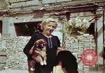 Immagine di Donna tedesca Berlino Germania, 1945, secondo 4 filmato di repertorio 65675055972