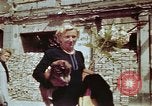 Immagine di Donna tedesca Berlino Germania, 1945, secondo 17 filmato di repertorio 65675055972