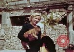 Immagine di Donna tedesca Berlino Germania, 1945, secondo 22 filmato di repertorio 65675055972