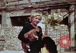 Immagine di Donna tedesca Berlino Germania, 1945, secondo 25 filmato di repertorio 65675055972