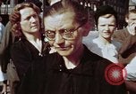 Immagine di Civili tedesco Berlino Germania, 1945, secondo 12 filmato di repertorio 65675055973