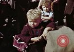 Immagine di Civili tedesco Berlino Germania, 1945, secondo 35 filmato di repertorio 65675055973
