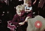 Immagine di Civili tedesco Berlino Germania, 1945, secondo 37 filmato di repertorio 65675055973