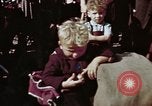 Immagine di Civili tedesco Berlino Germania, 1945, secondo 39 filmato di repertorio 65675055973