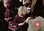 Immagine di Civili tedesco Berlino Germania, 1945, secondo 42 filmato di repertorio 65675055973