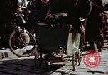 Immagine di Civili tedesco Berlino Germania, 1945, secondo 46 filmato di repertorio 65675055973