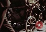 Immagine di Civili tedesco Berlino Germania, 1945, secondo 52 filmato di repertorio 65675055973