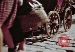 Immagine di Civili tedesco Berlino Germania, 1945, secondo 56 filmato di repertorio 65675055973
