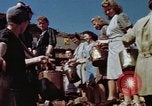 Immagine di La brigata della benna Berlino Germania, 1945, secondo 35 filmato di repertorio 65675055974