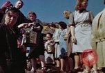 Immagine di La brigata della benna Berlino Germania, 1945, secondo 40 filmato di repertorio 65675055974